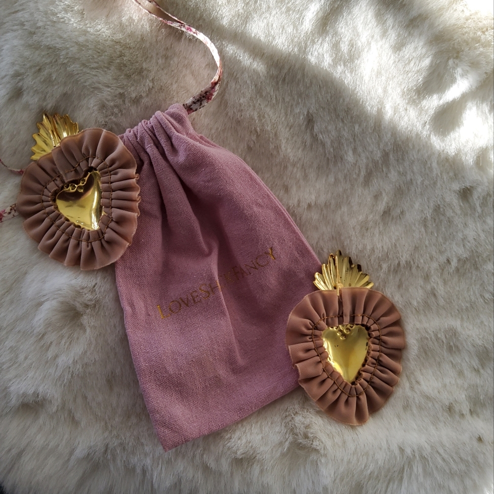 LoveShackFancy Heart Earings - Picture 7 of 13